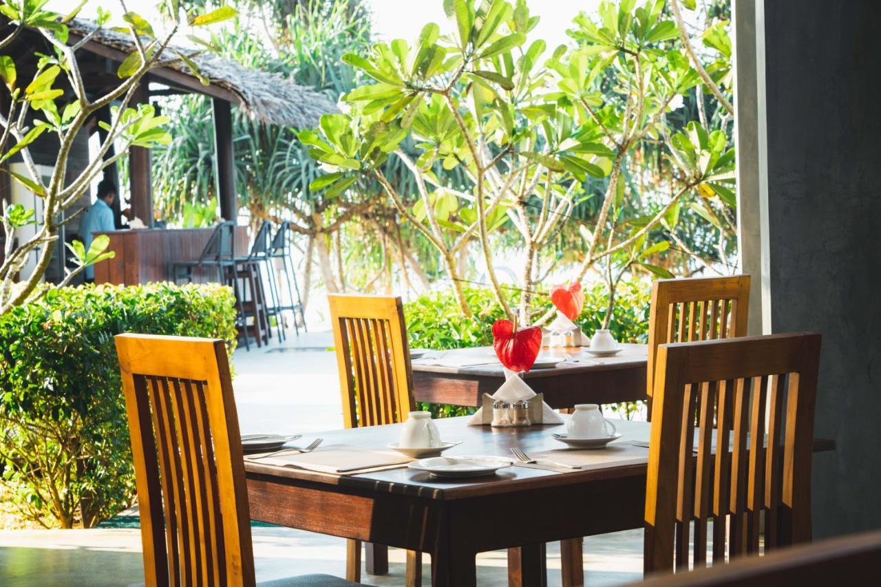 Ananya Beach Resort Tangalle Exterior foto